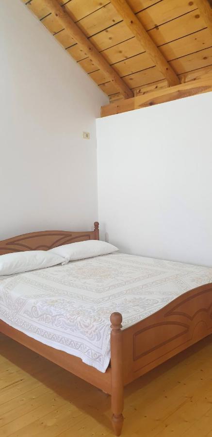 Bujtina Peshtan Guesthouse&Camping Tepelene Екстериор снимка