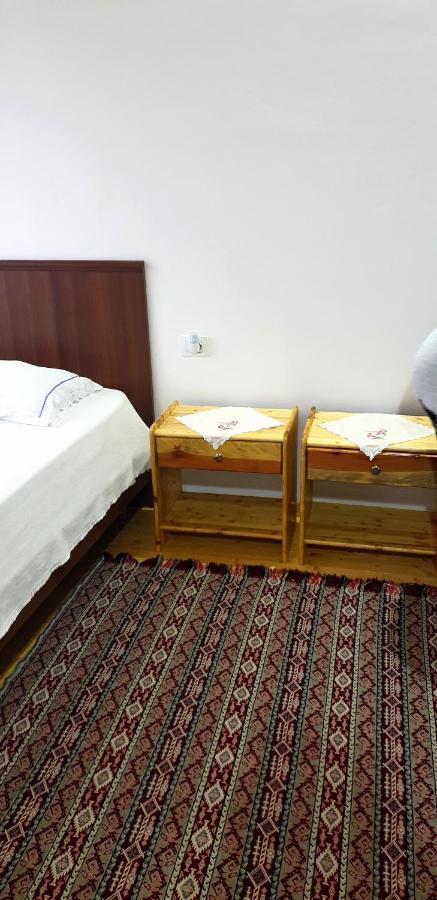 Bujtina Peshtan Guesthouse&Camping Tepelene Екстериор снимка